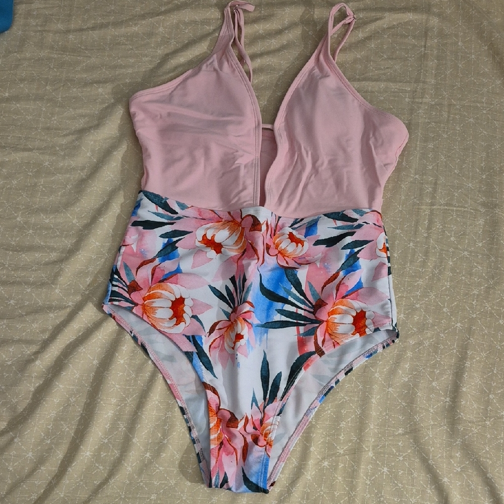 SHEIN Womens Pink Floral One Piece Swimsuit